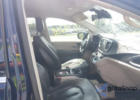 2019 Chrysler Pacifica Touring L из США, поврежденный, VIN 2C4RC1BG7KR576949